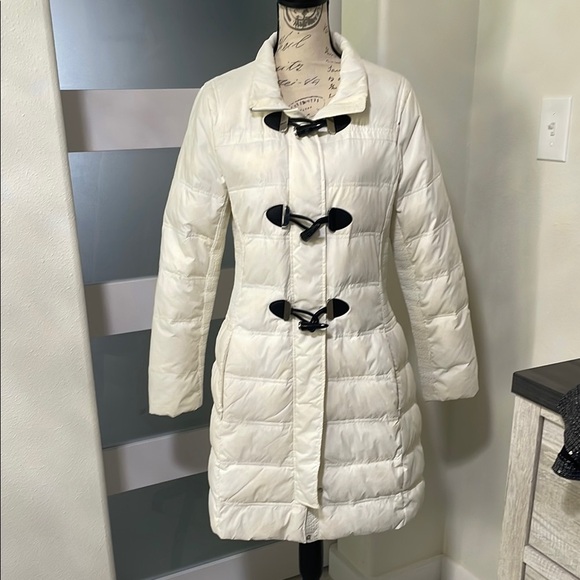 Express White Puffer Coat with Faux Fur Trim - Picture 6 of 11